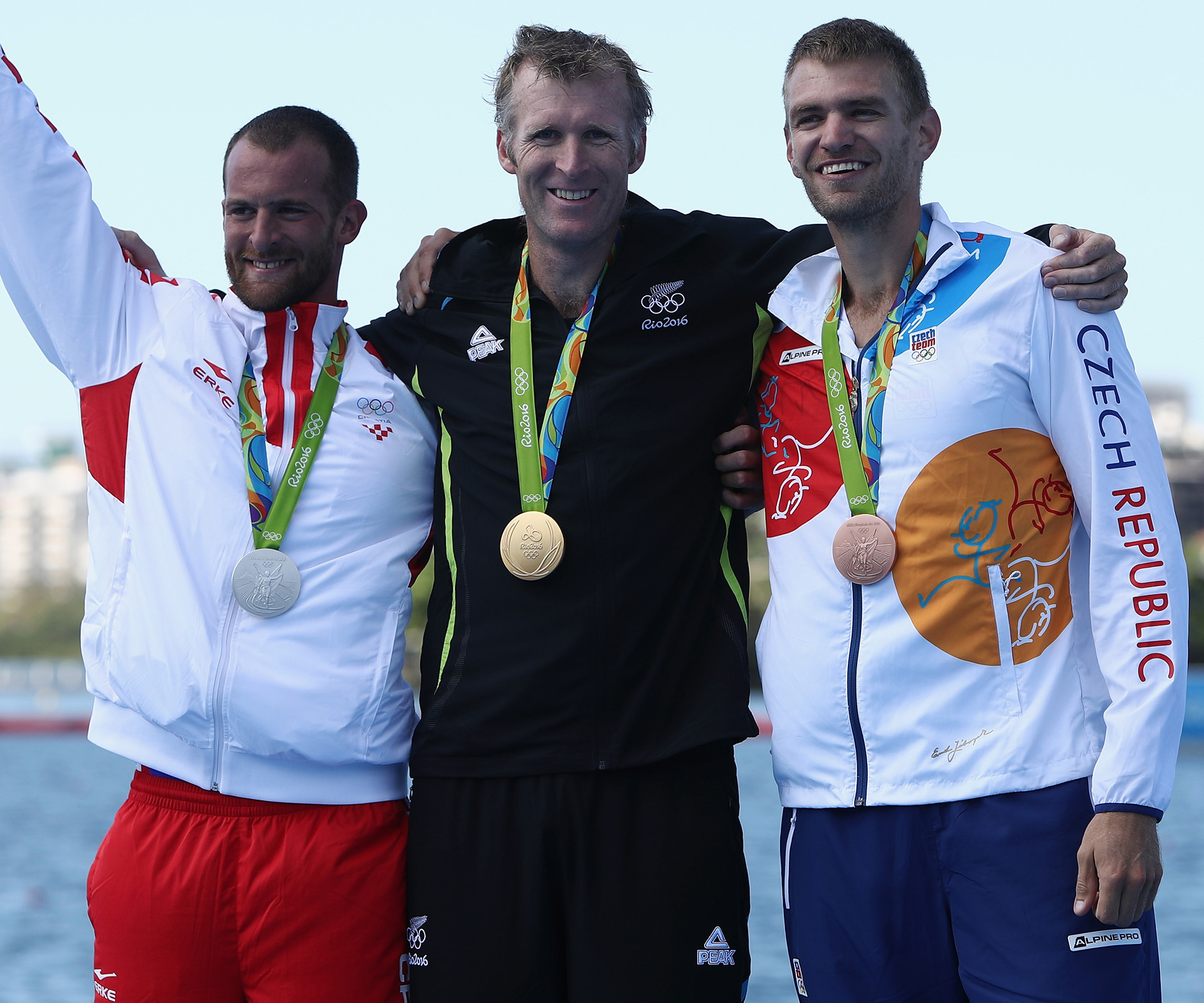 Mahé Drysdale wins Olympic gold in rowing